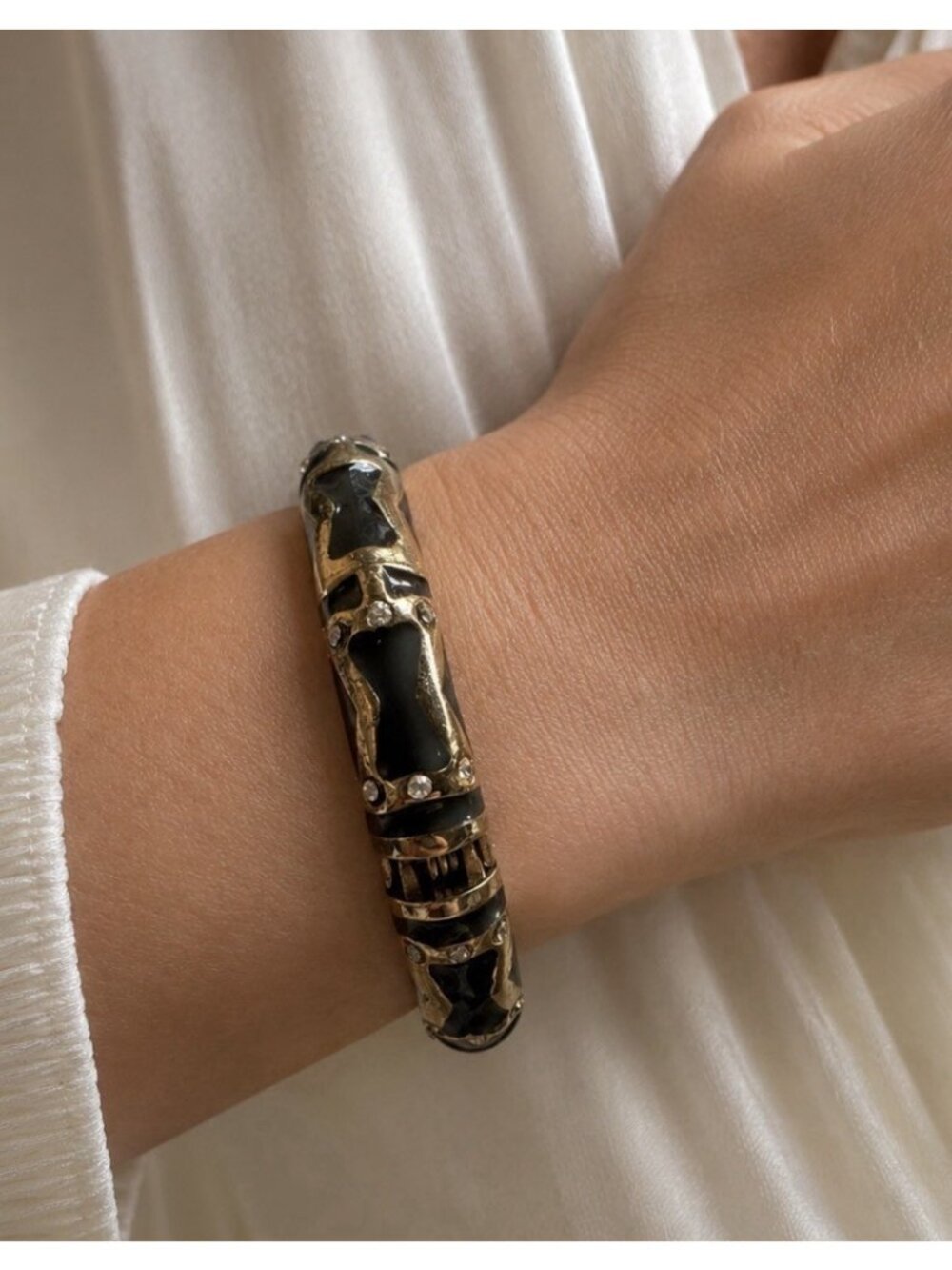 Sequin NYC Brand Bangle Bracelet Gray CZ 1.4" Thin Goldtone Bangle Hinged NEW